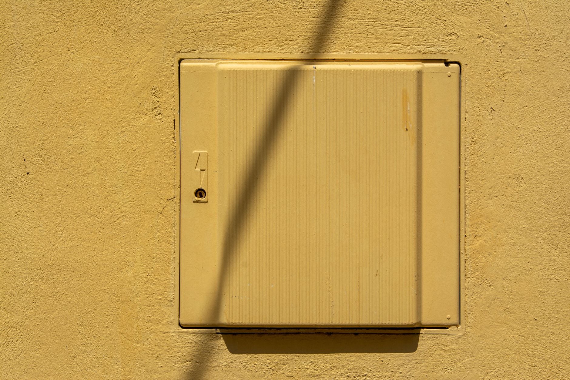 Commercial Fox ESS battery storage
